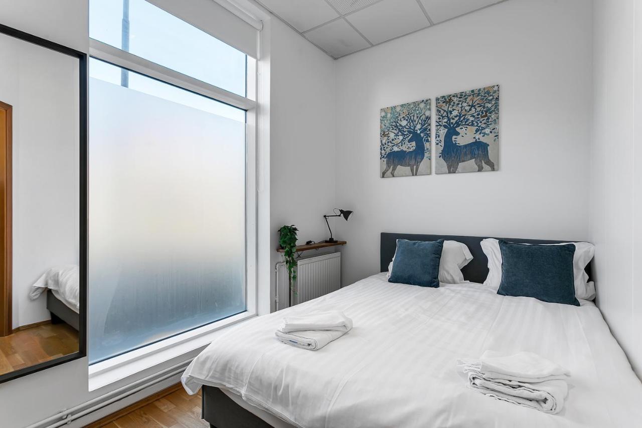 Bright Apartment In The Heart Of The City! 雷克雅維克 外观 照片