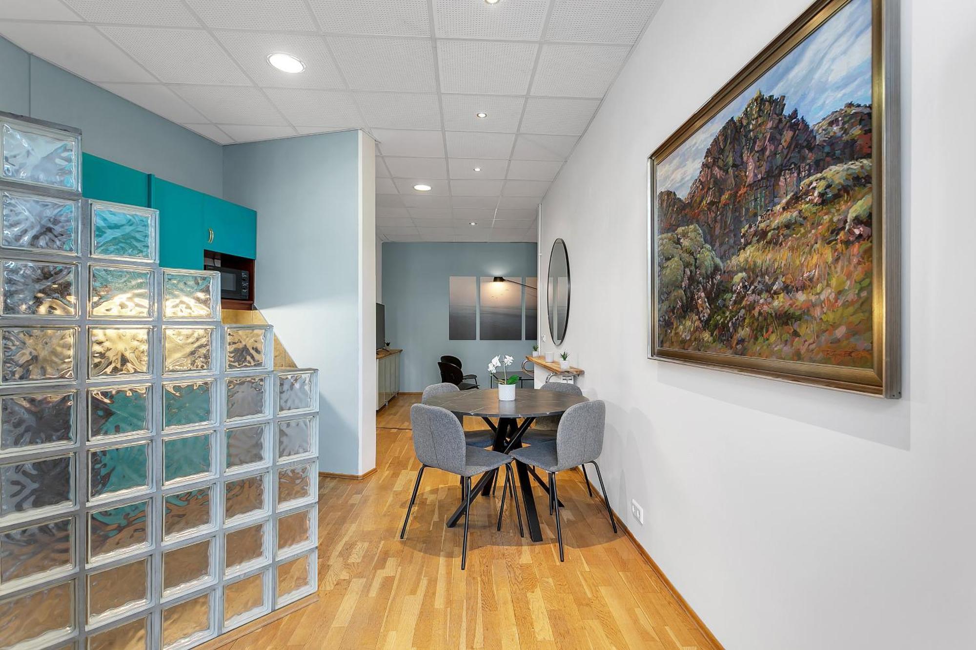 Bright Apartment In The Heart Of The City! 雷克雅維克 外观 照片
